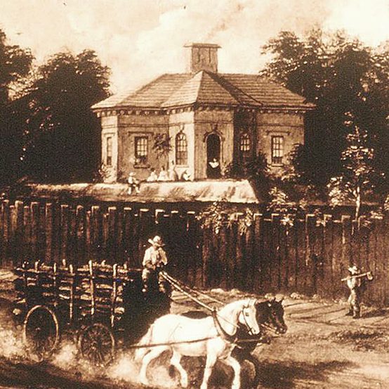 Horse and wagon on what is now York Boulevard at the Battery Lodge then Gate House now the Military Museum.